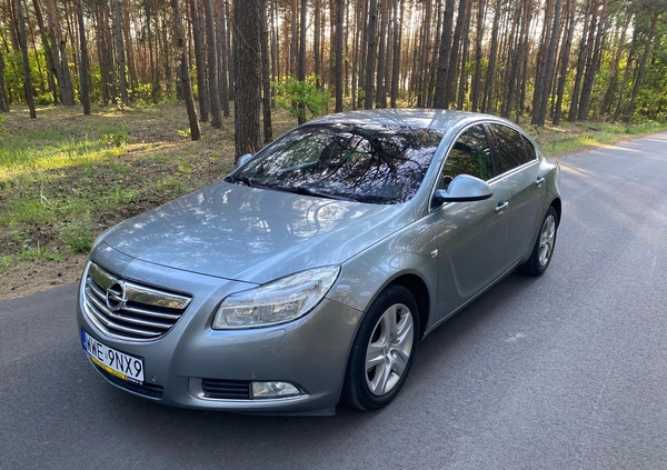 Opel Insignia cena 27200 przebieg: 270000, rok produkcji 2013 z Tarnobrzeg małe 301